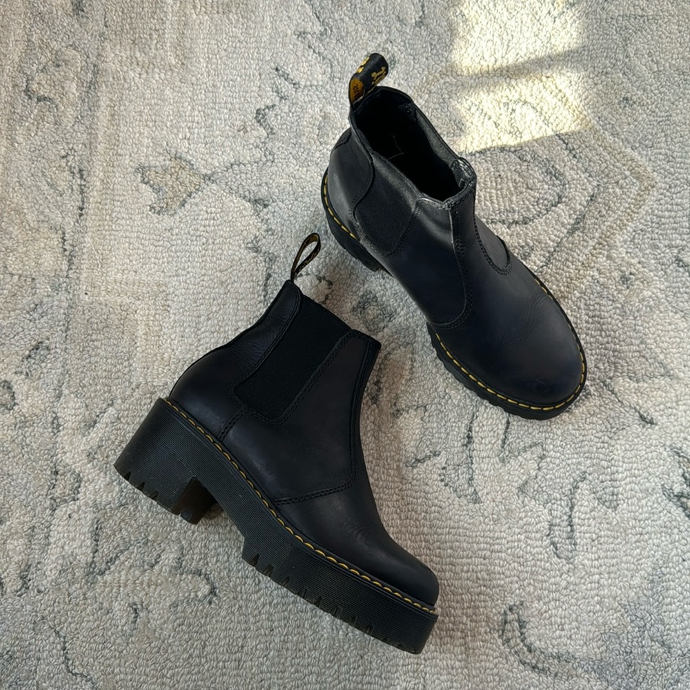 Dr. Martens Rometty leather platform Chelsea boots